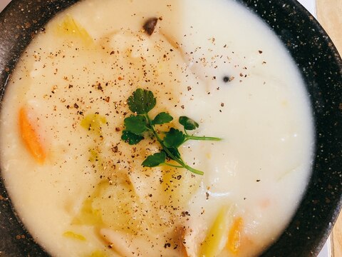 カリフラワー のクリームシチュー クミンの香り